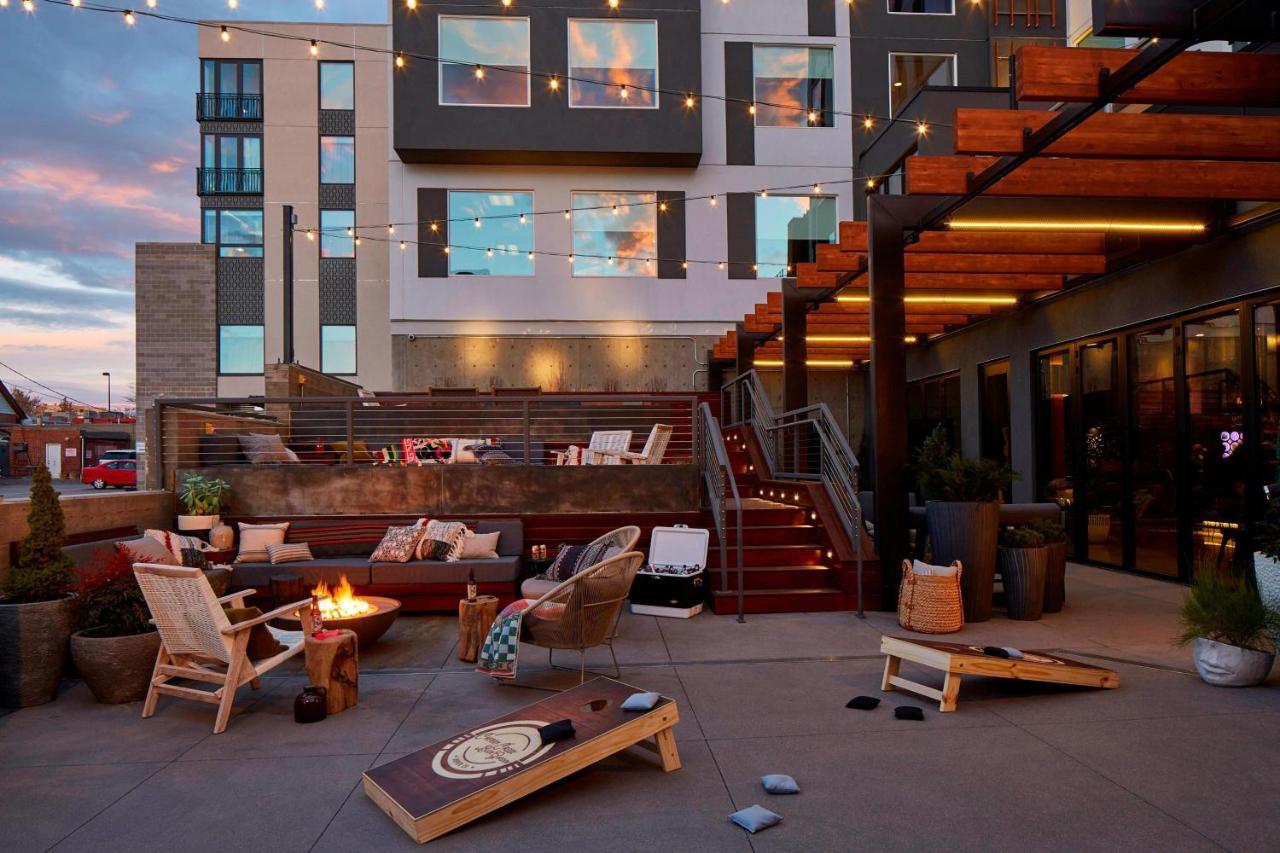 Moxy Denver Cherry Creek Exterior photo